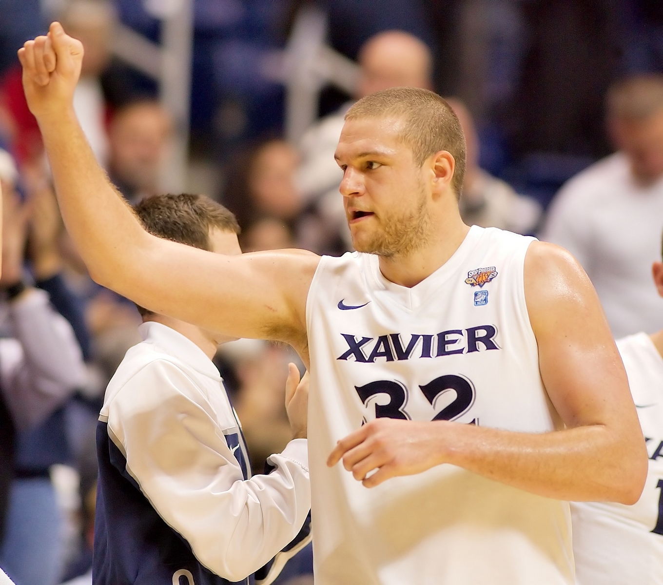 http://www.musketeermadness.com/images/men/2010-12-19_WakeForest_Frease.jpg